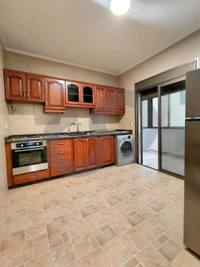 Semi-furnished/fully renovated/beautifully decorated/Jdaideh,metn/الجديدة/REF#EH142213 — 4