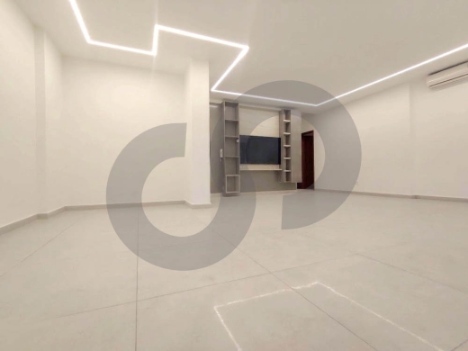 Semi-furnished/fully renovated/beautifully decorated/Jdaideh,metn/الجديدة/REF#EH142213 — 2