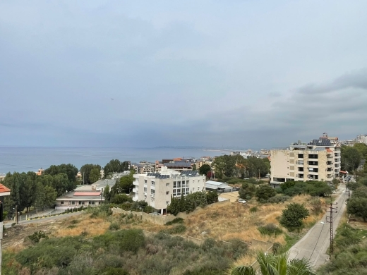 Spacious Apartment With Sea View For Sale in Dawhit El Hoss — 3