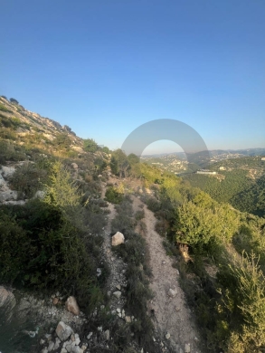 Investment Land/flat terrain/sea views/access to main road/Gharzouz,… — 3