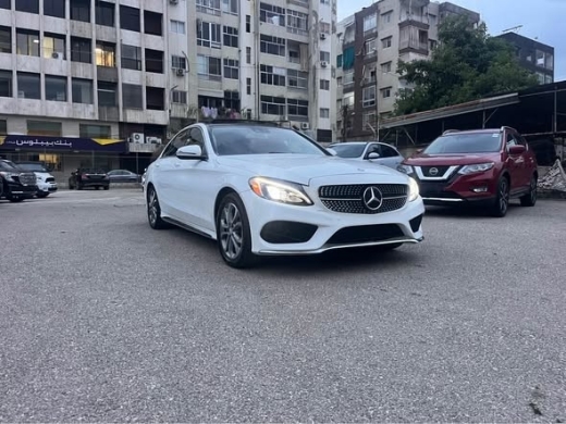 Mercedes C300 2017 — 4