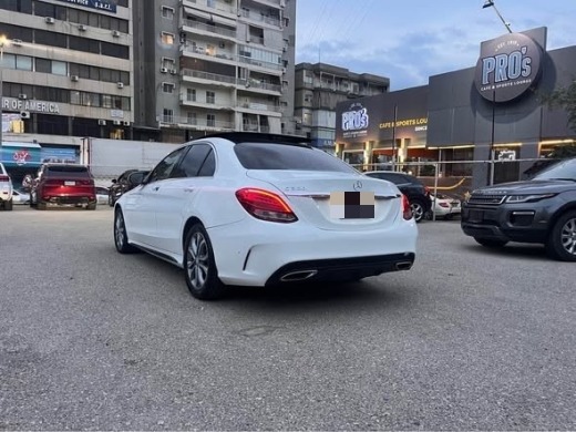 Mercedes C300 2017 — 5