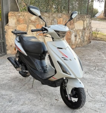 Azzo V150 2025