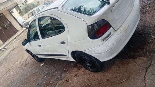 Renault Megane 1998 — 5