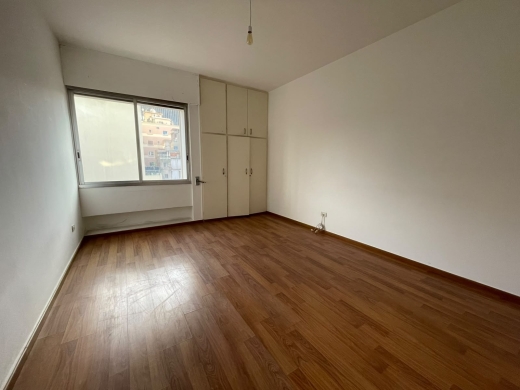 Spacious Apartment For Rent in Ain al-Mraiseh, Ras Beirut — 11