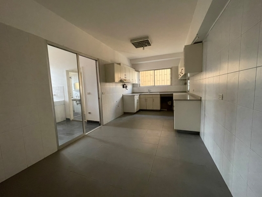 Spacious Apartment For Rent in Ain al-Mraiseh, Ras Beirut — 4