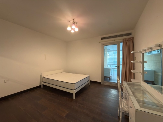 Spacious Apartment For Rent in Achrafieh, Near Charles Malek — 18