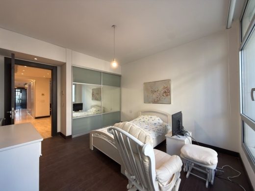 Spacious Apartment For Rent in Achrafieh, Near Charles Malek — 19