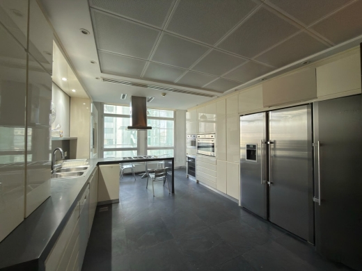 Spacious Apartment For Rent in Achrafieh, Near Charles Malek — 11