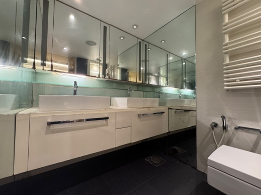 High-End Fully Furnished Apartment For Rent in Ain Al Mraiseh, Ras Beirut — 14