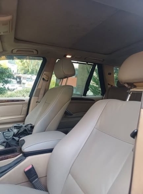 BMW 2005 6-Cylinder Vehicle — 4