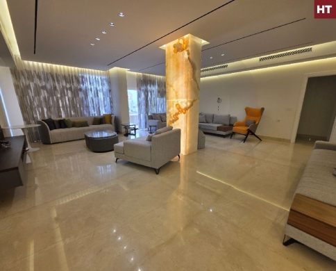 prestigious area/high floor/partial sea view/fully…