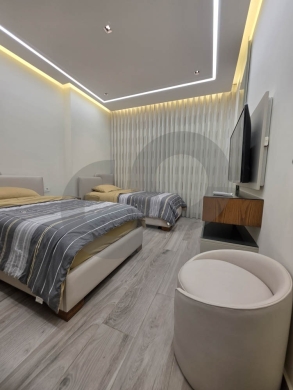prestigious area/high floor/partial sea view/fully… — 7