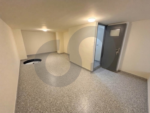 Hot deal/ fancy shop/prime location/near all main centers/Azmi,TRIPOLI/عزمي/REF#AI142277 — 2