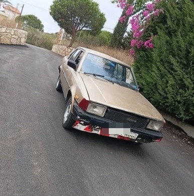 Toyota Corolla 1982 for parts — 3