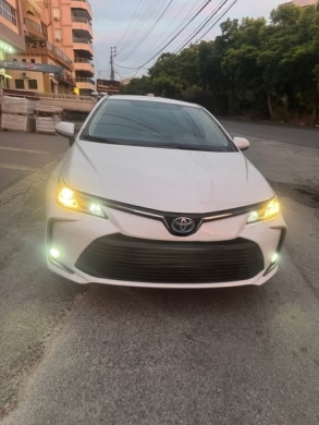 Toyota Corolla 2022 Hybrid — 2