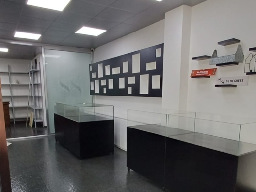 150 SQM Shop For Rent in Fanar
