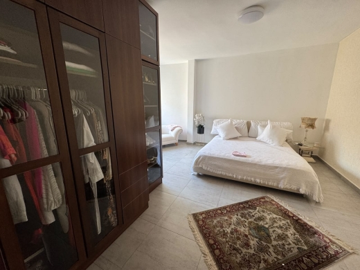 2-Master Bedroom Apartment For Sale in Tallet Al Khayat, Beirut — 8