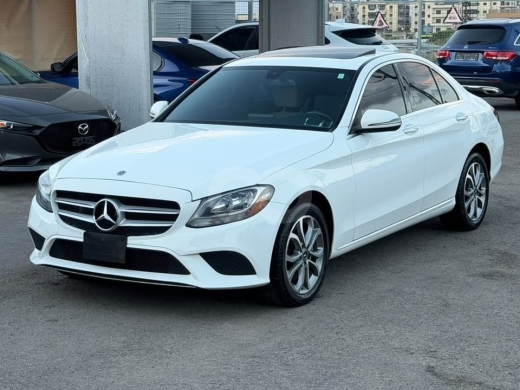 mercedes benz c300 2018 — 2