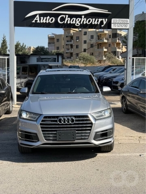 Audi Q7 model 2017