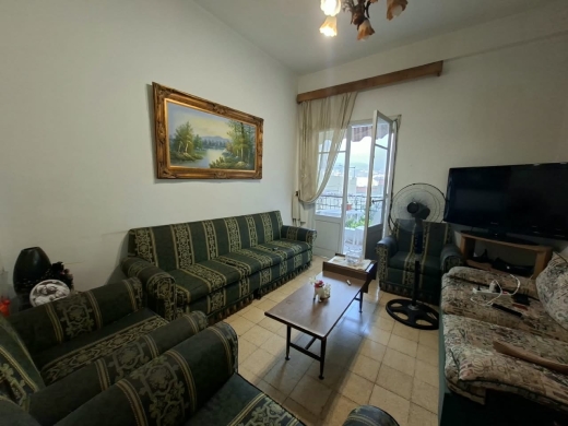 Bright & Sunny 1-Bedroom Apartment For Sale in Achrafieh, Geitawi