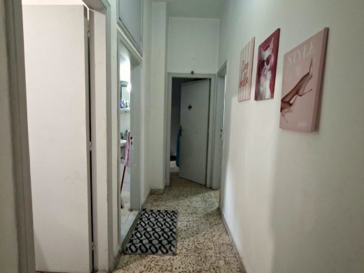 Bright & Sunny 1-Bedroom Apartment For Sale in Achrafieh, Geitawi — 5