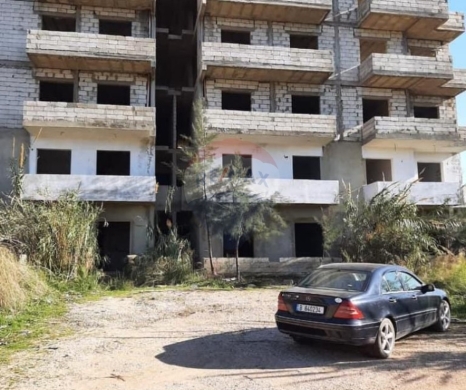 R9-3043 Whole Building for Sale in Bhanin Menyeh – 2 Blocks on 990m² مبنى كامل للبيع في ب… — 3