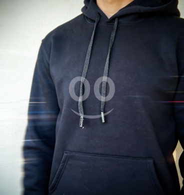 الملابس، الأحذية والزينة في حلبا - HOODIE