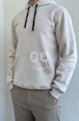 الملابس، الأحذية والزينة في حلبا - Hoodie