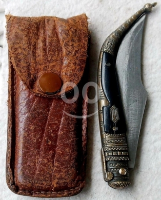 Antiques & Collectibles in Batroun - سكين جيب تراثية مزخرفة مع بيت جلد طبيعي مصنوع يدوياً
