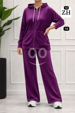 طقم نسائي مخمل مضلع مريح بسحاب وقبعة | Women's Ribbed Velvet Tracksuit with Hood — 4