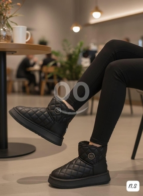بوتين نسائي مبطن بالفرو بتصميم كابيتون أنيق | Quilted Fur-Lined Women's Winter Boots — 3