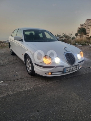 Jaguar in Khalde - Jaguar S Type 2004