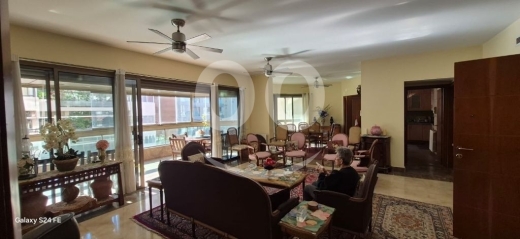 شقق للبيع في مدينة بيروت - Apartment for sale in Karkas