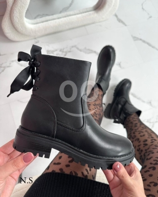 بوتين نسائي أسود عصري مريح من زارا | Modern Comfortable Black Women's Boots from Zara — 4