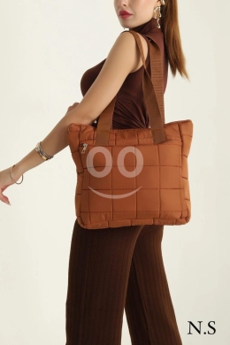 الملابس، الأحذية والزينة في أبو سمرا - حقيبة كتف نسائية مبطنة عصرية - تشكيلة جديدة | Trendy Quilted Women&#039;s Tote Bag - New Collection