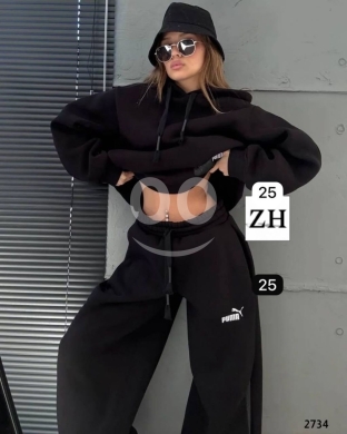 طقم رياضي نسائي فليس أحمر | Trendy Red Fleece Women's Tracksuit with Leather Details — 7