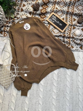 Vêtements, chaussures et accessoires dans Karaoun - كنزة صوف ناعم بتصميم عصري وأنيق | Elegant Soft Wool Sweater Premium Quality
