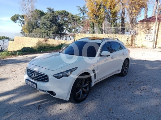 Infiniti in Bhamdoun - fx50s v8 tel special edition