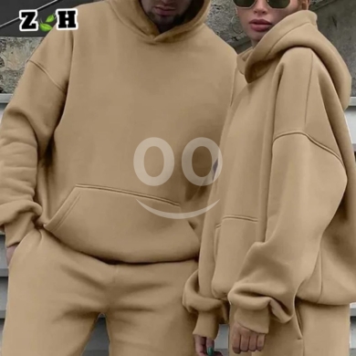 طقم هودي أخضر سادة للجنسين مريح وعصري | Unisex Comfortable Solid Green Hoodie Tracksuit S… — 2
