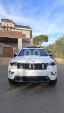 Jeep in Beirut City - Grand Cherokee 2017