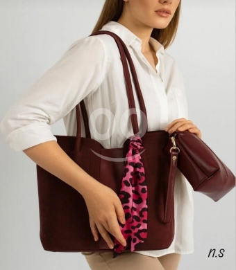 طقم حقيبة يد نسائية فاخرة مع محفظة صغيرة أنيقة | Luxury Women's Handbag Set with Stylish … — 2