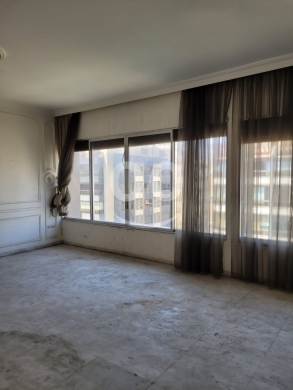 Apartments for sale dans Beyrouth - شقة واسعة للبيع في بئر حسن قرب سنترو مول | Spacious Apartment for Sale in Bir Hassan