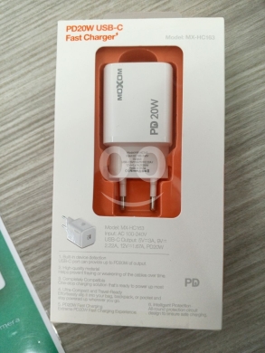 شاحن موكسوم السريع بقوة ٢٠ واط | MOXOM PD 20W USB-C Fast Charger MX-HC163 — 2