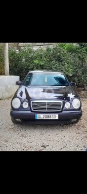 Mercedes-Benz dans Beyrouth - ام عيون موديل٩٩
