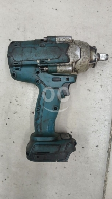 DIY Tools & Materials in Al Beddaoui - مفك عزق وصدم لاسلكي ماكيتا مستعمل عالي الجودة | Makita Cordless Impact Wrench Used