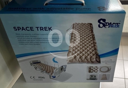 Health & Beauty in Achrafieh - فرشة هواء طبية لمنع قرحة الفراش مع مضخة قابلة للتعديل | Space Trek Anti-Decubitus Air Mattress with