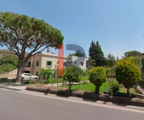 R9-3050 Land for Sale in Bechmezine – Koura (1,100 m², Zoning 20/40) — 2