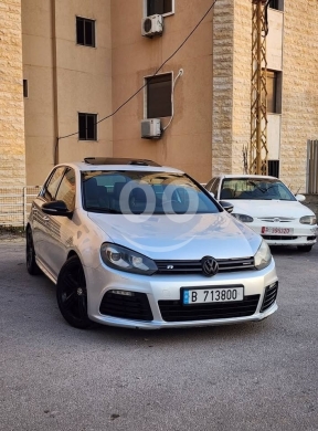 Volkswagen in Sin el-Fil - Golf Model 2011