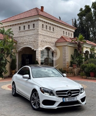 Mercedes-Benz in Kfar Melki - Mercedes C300 model 2017